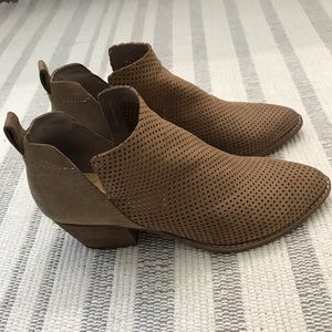 Dolce Vita booties